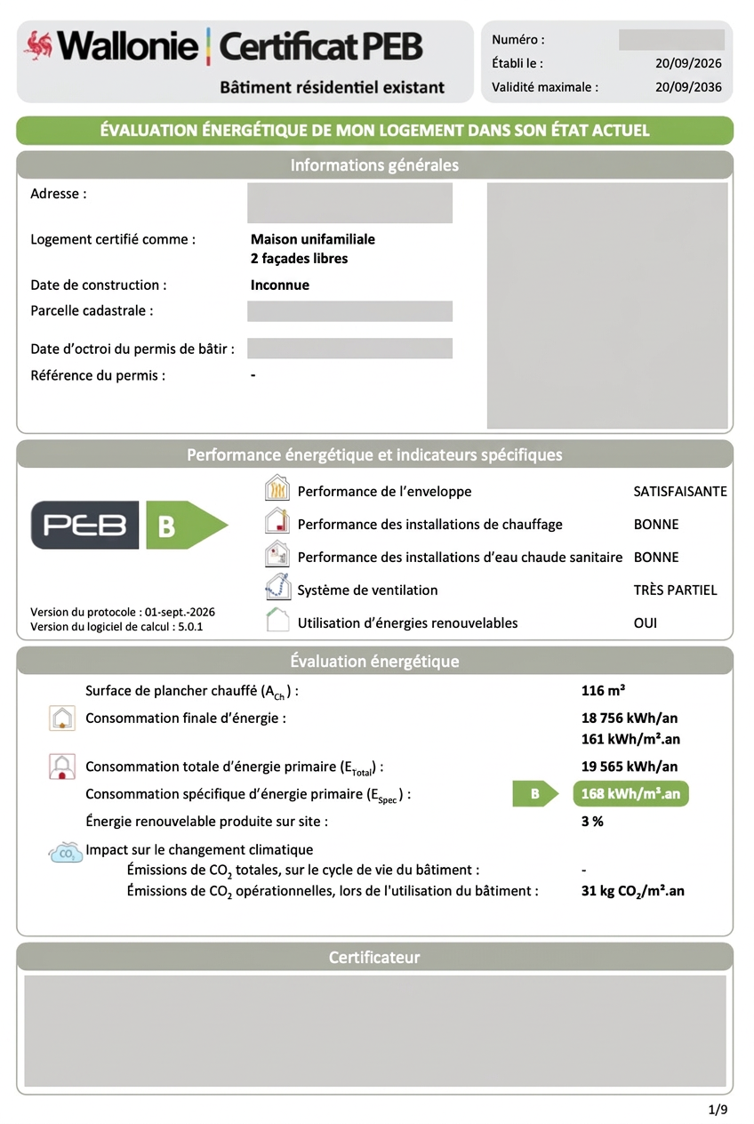 Première page d'un certificat PEB wallon avec données personnelles masquées